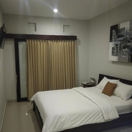 Umah Tikari Guesthouse Canggu Extérieur photo