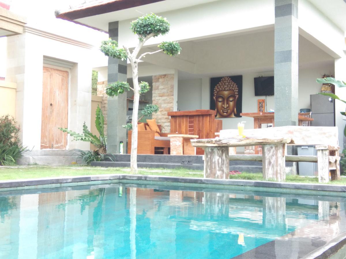 Umah Tikari Guesthouse Canggu Extérieur photo
