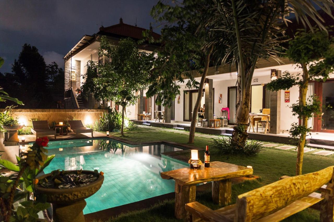 Umah Tikari Guesthouse Canggu Extérieur photo