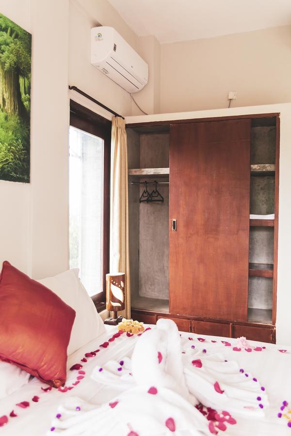 Umah Tikari Guesthouse Canggu Extérieur photo