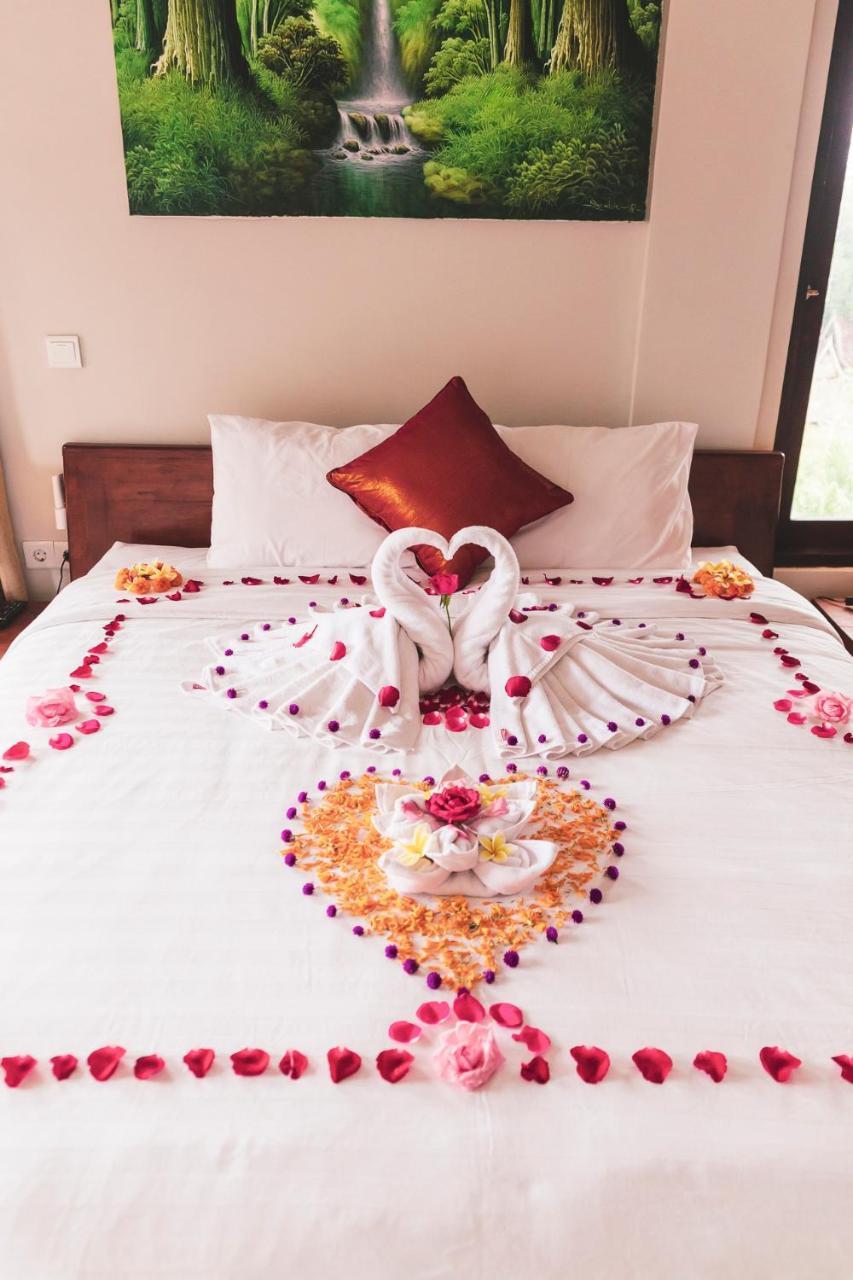 Umah Tikari Guesthouse Canggu Extérieur photo