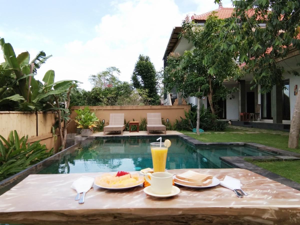 Umah Tikari Guesthouse Canggu Extérieur photo