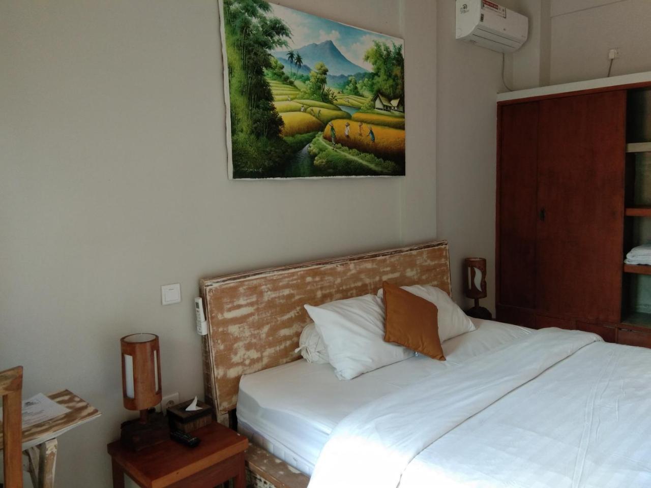 Umah Tikari Guesthouse Canggu Extérieur photo